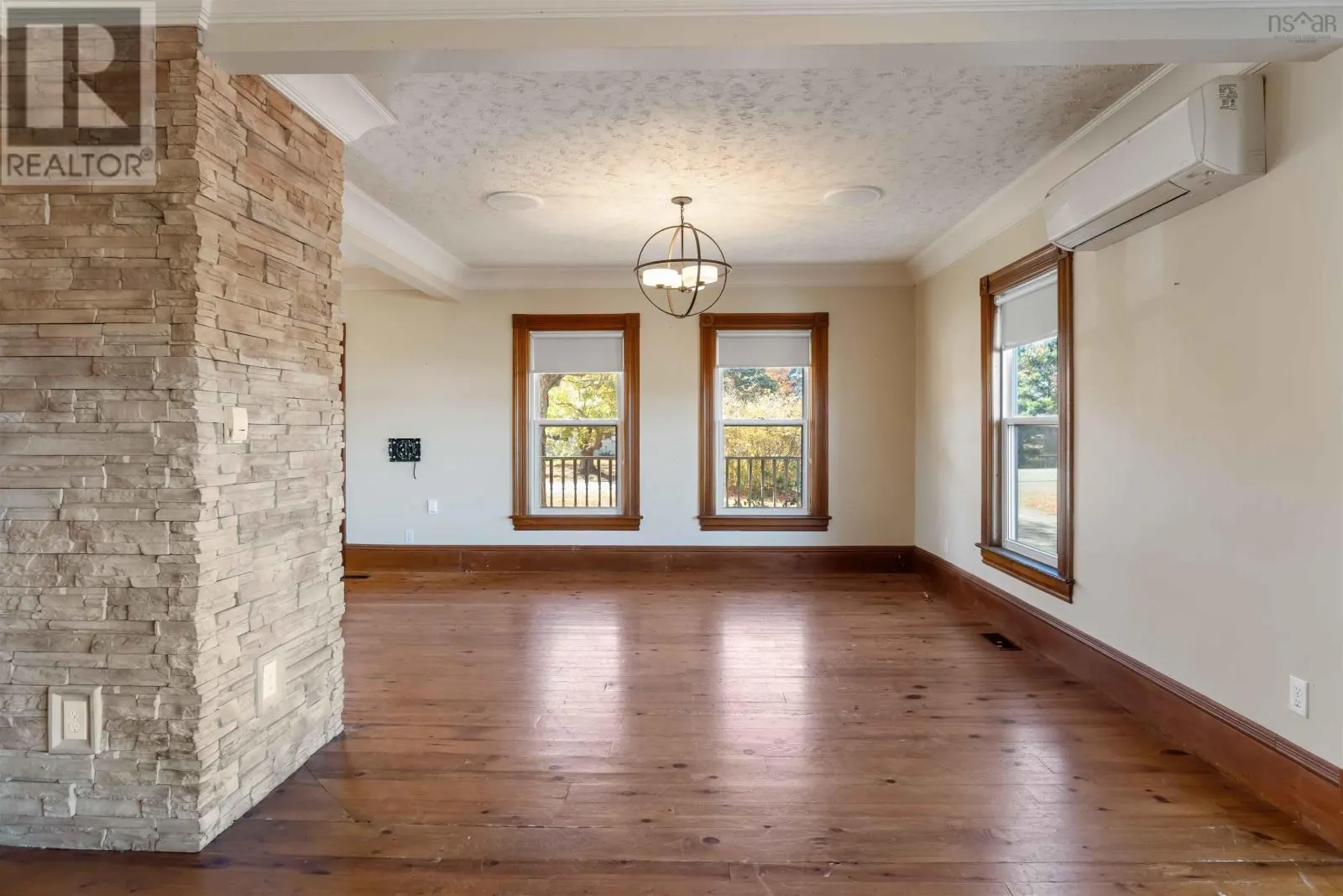 2124 Black Rock Road
