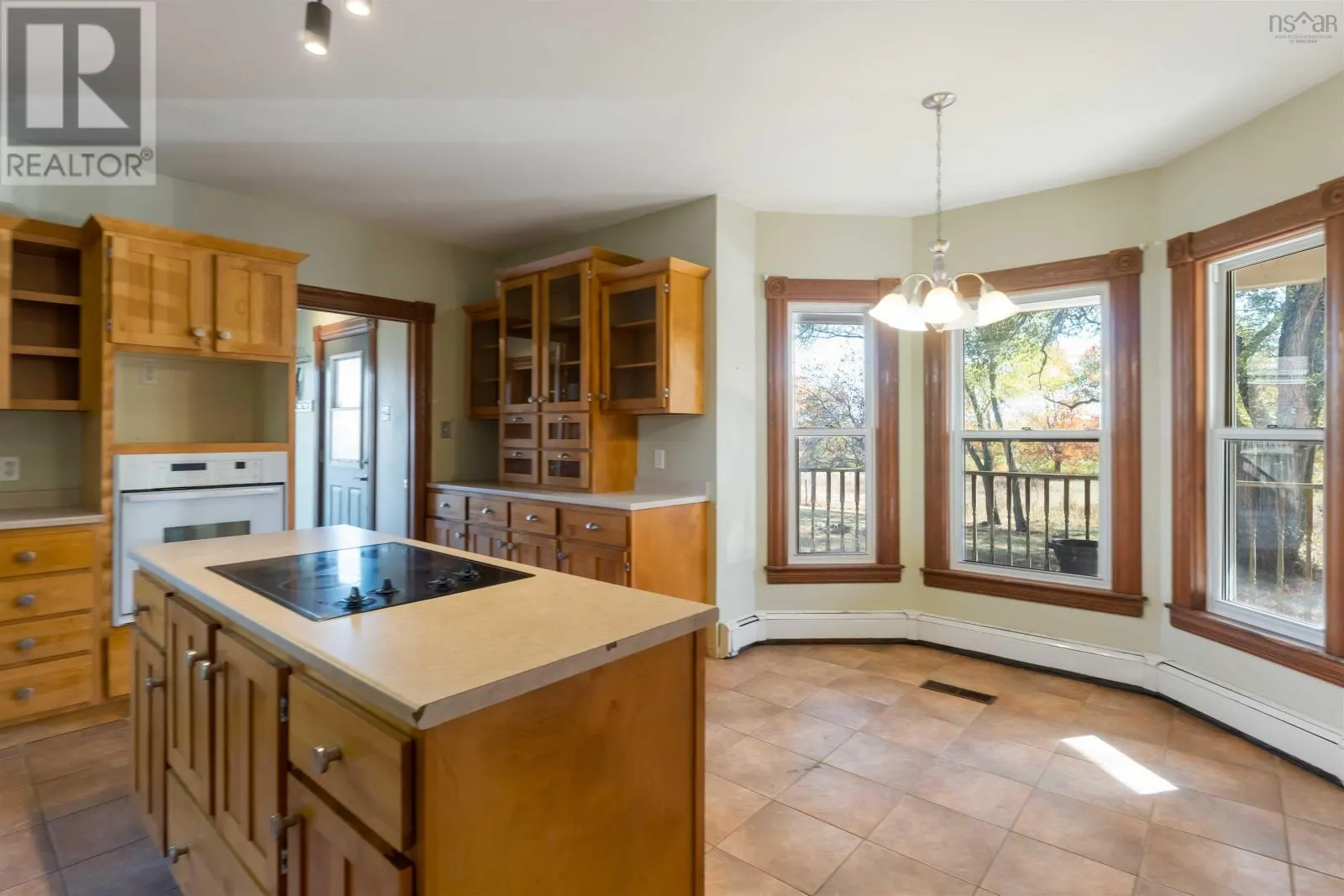 2124 Black Rock Road