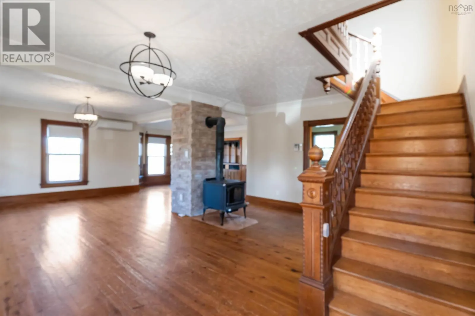 2124 Black Rock Road