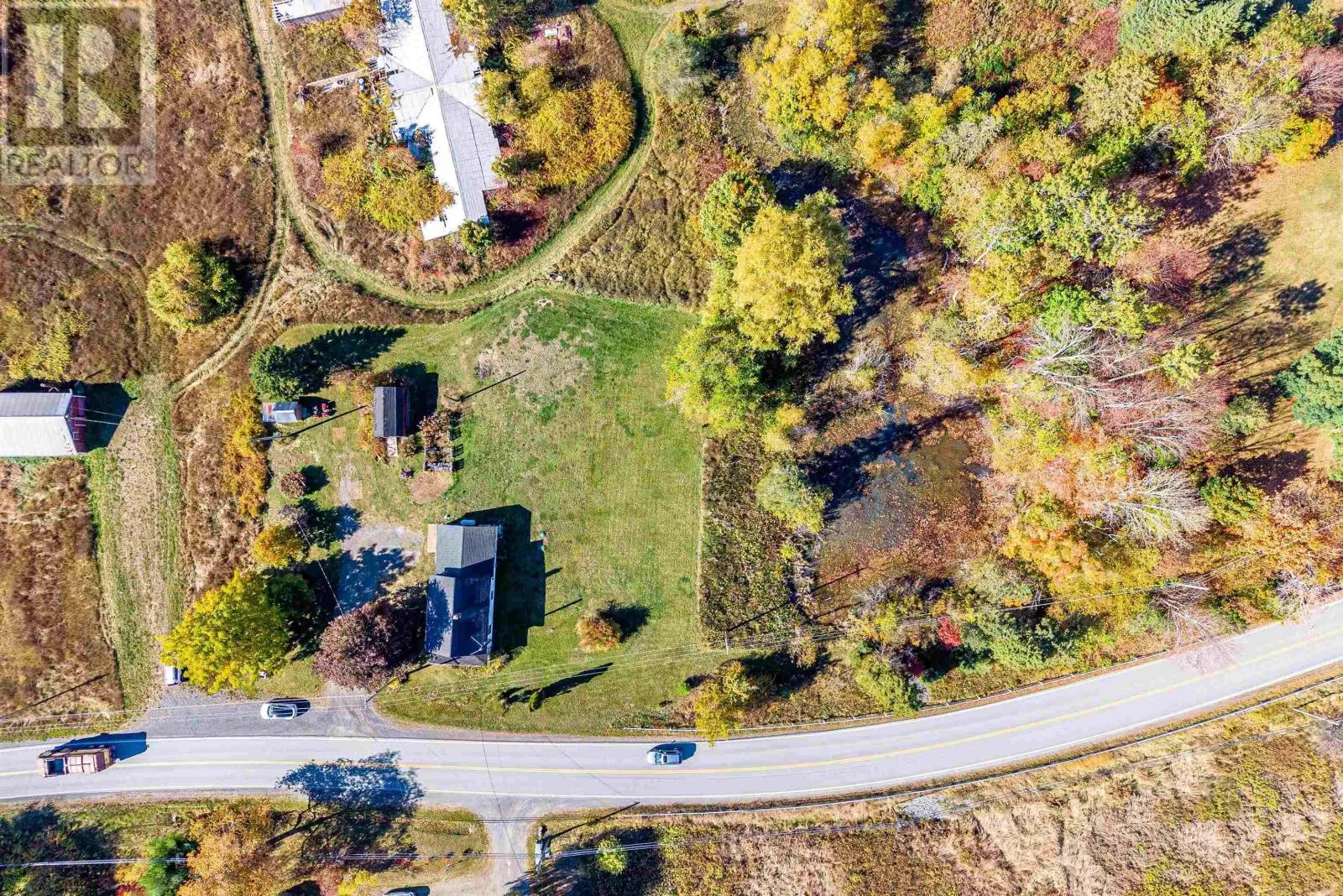 893 Highway 215