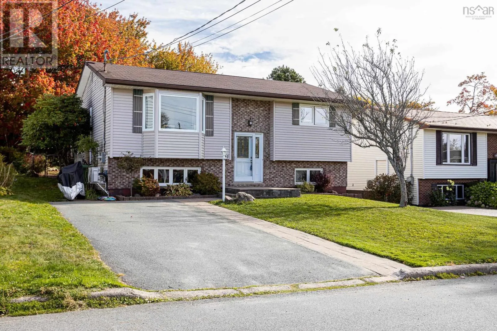 57 La Pierre Crescent