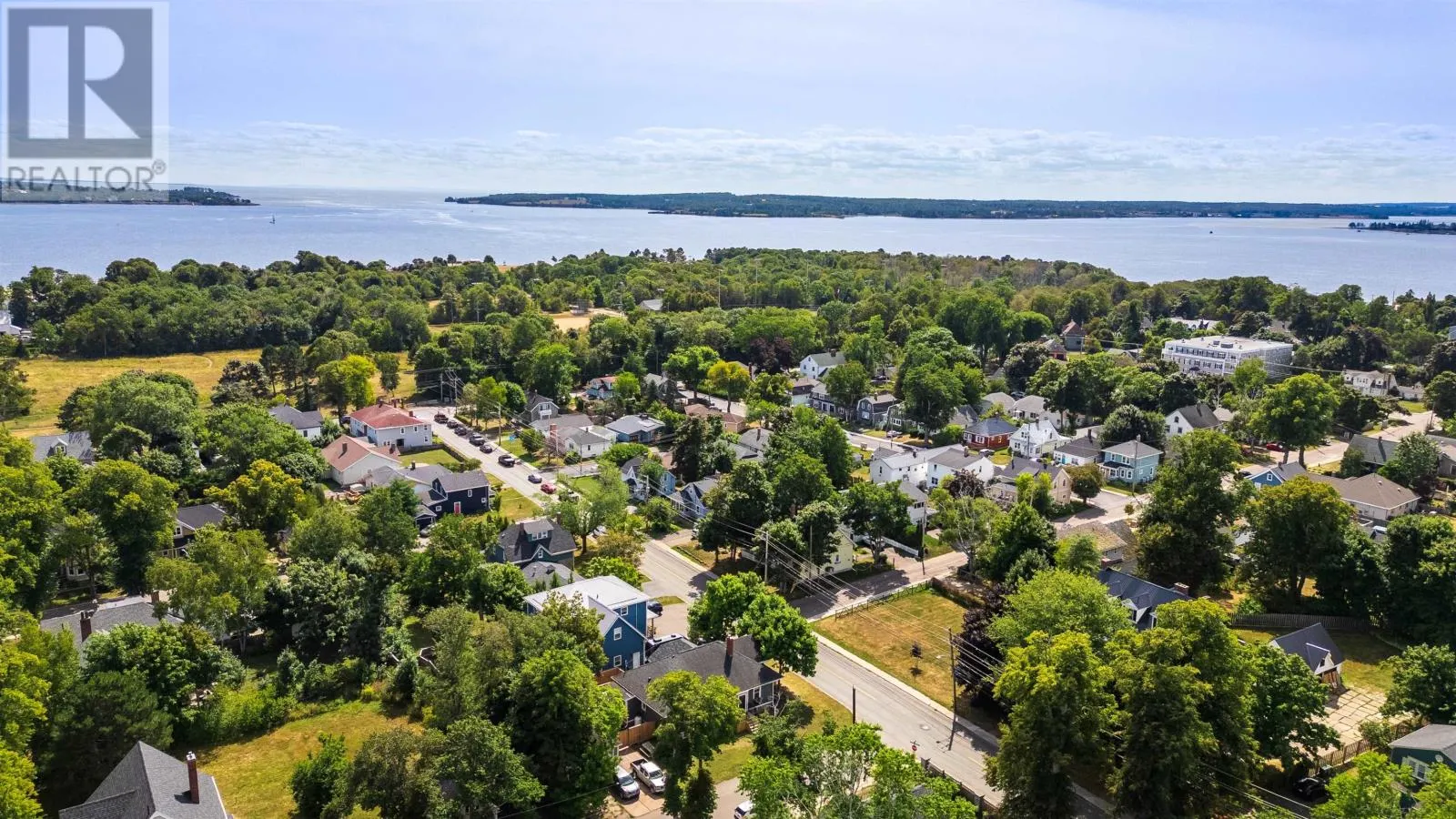 20 NORTH RIVER Road