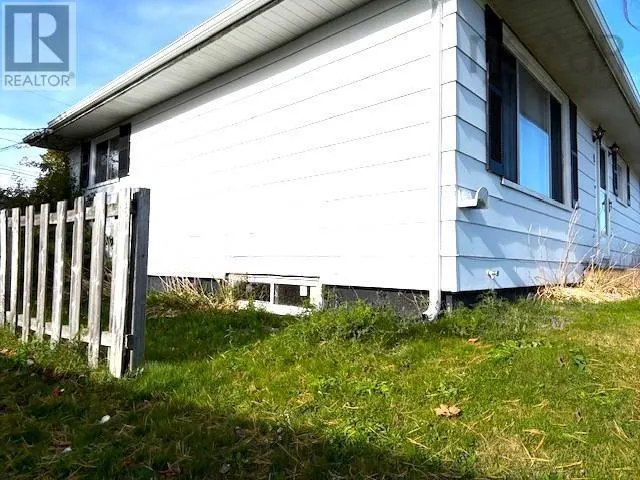 11 Tamarac Drive