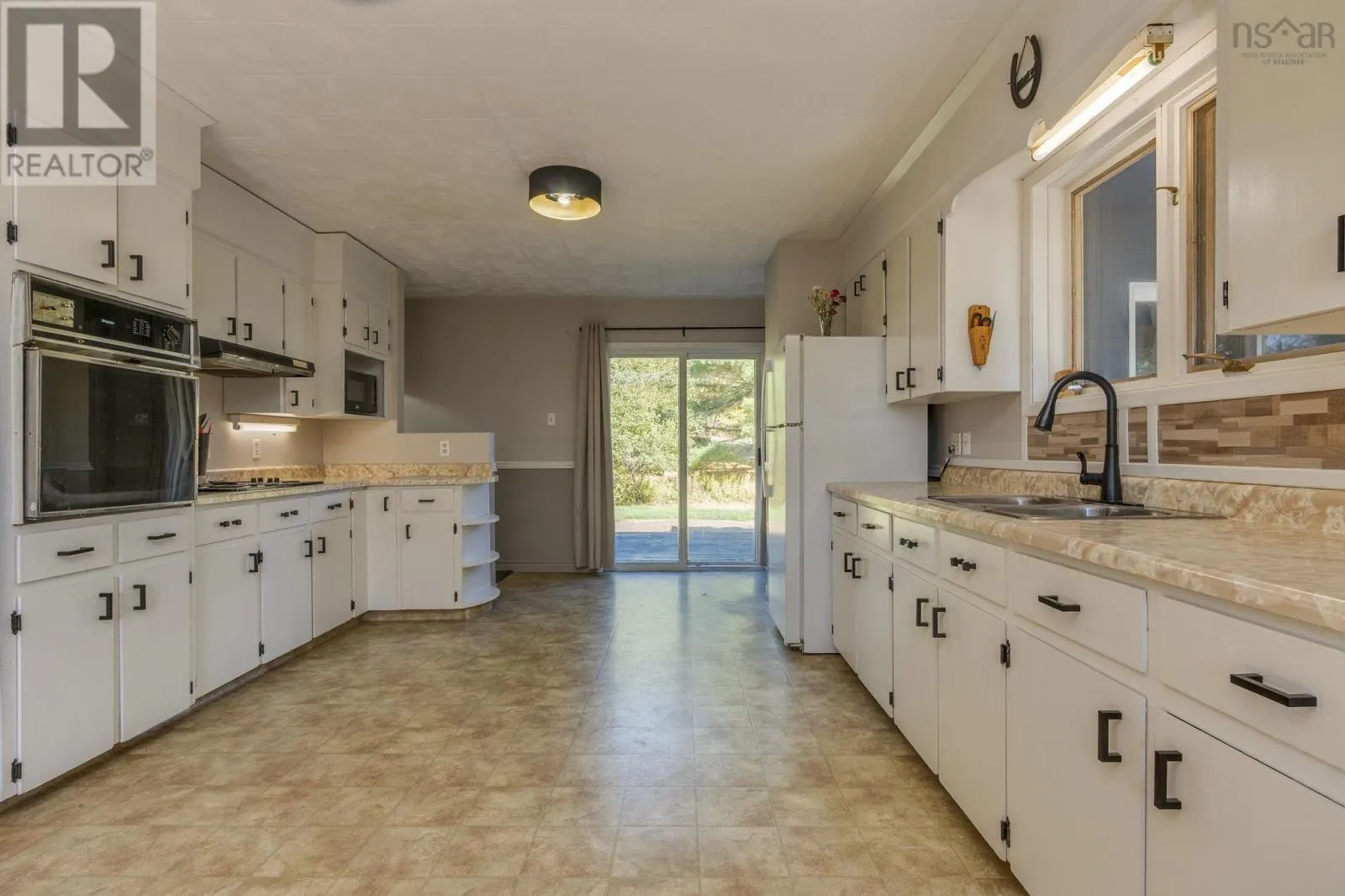 6929 Highway 14