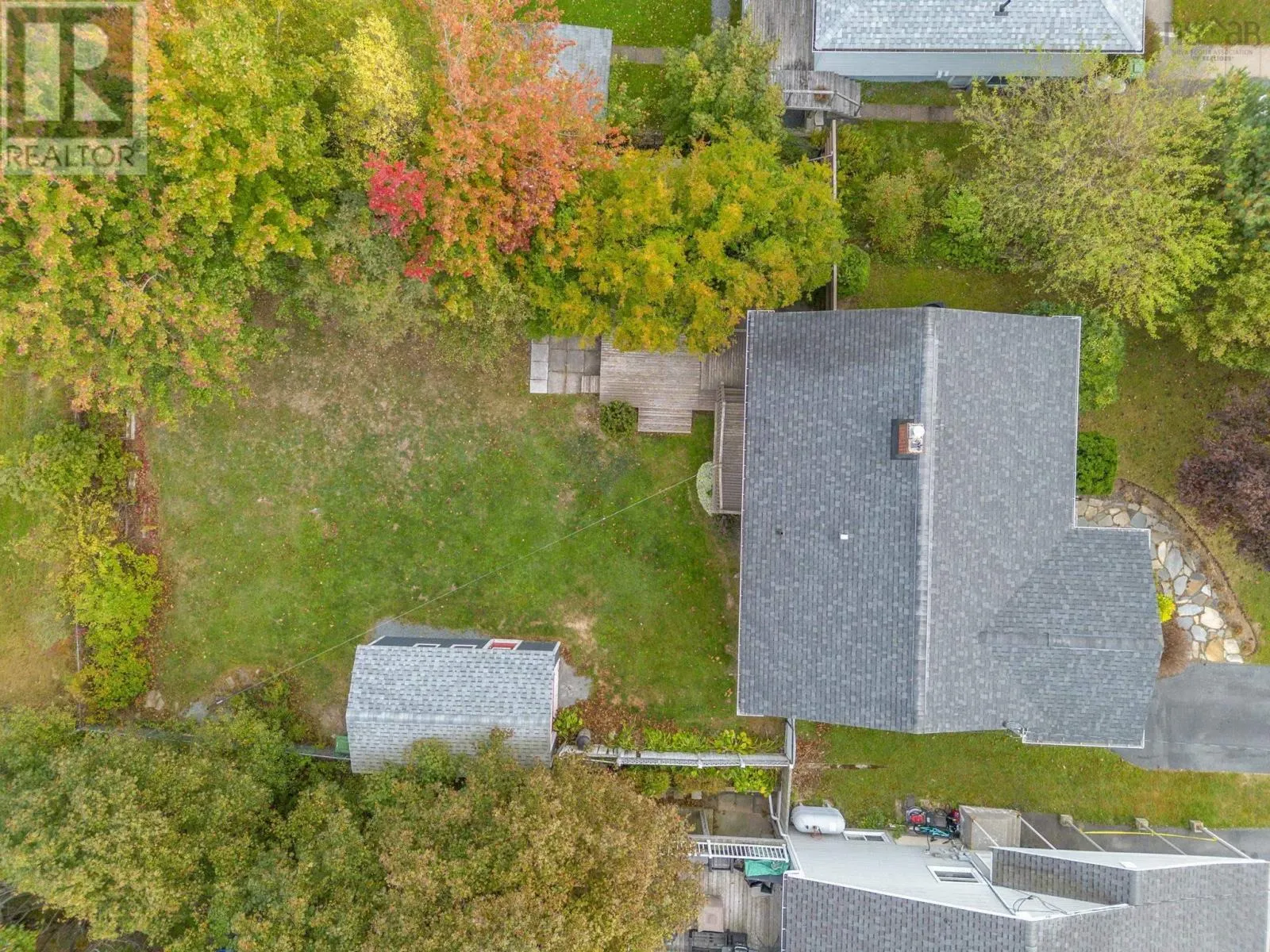 10 Sarnia Avenue