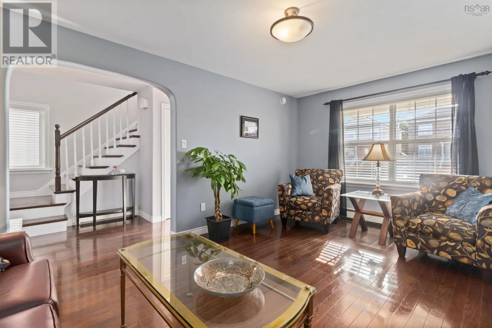 5 Roxham Close