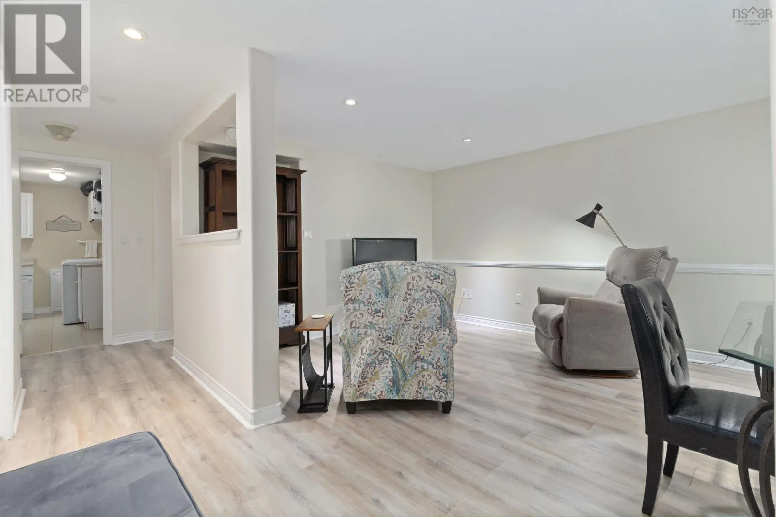 5 Roxham Close