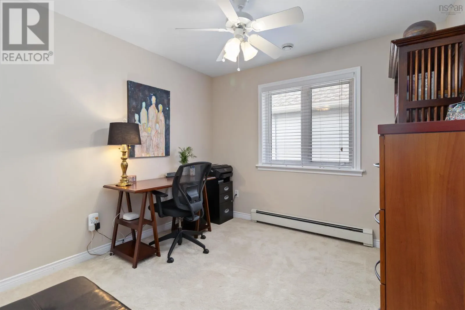 5 Roxham Close