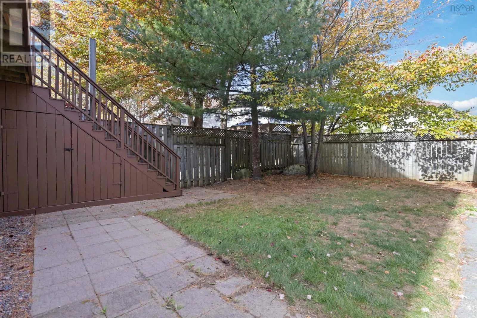 5 Roxham Close