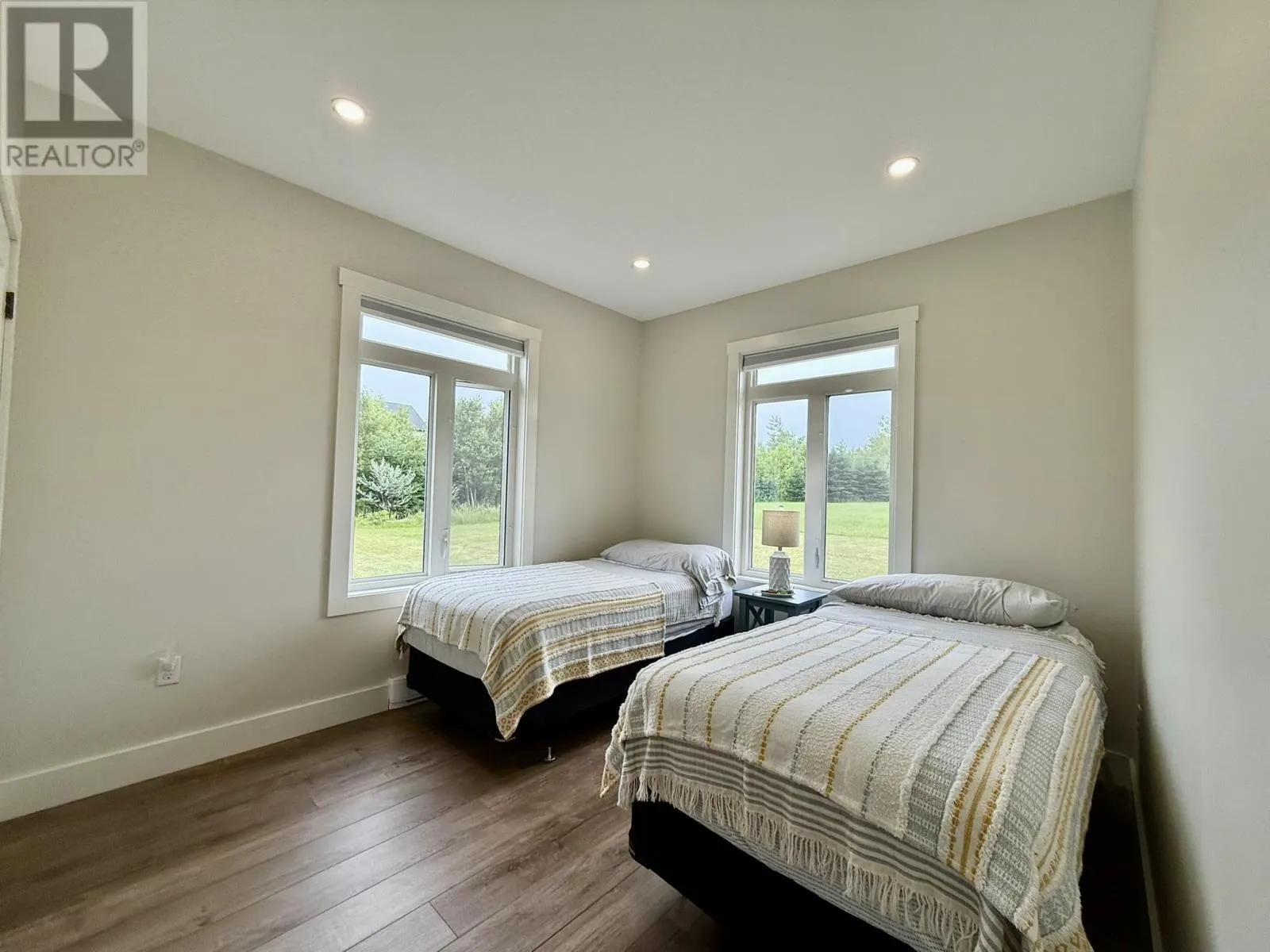 32 Blue Heron Crescent