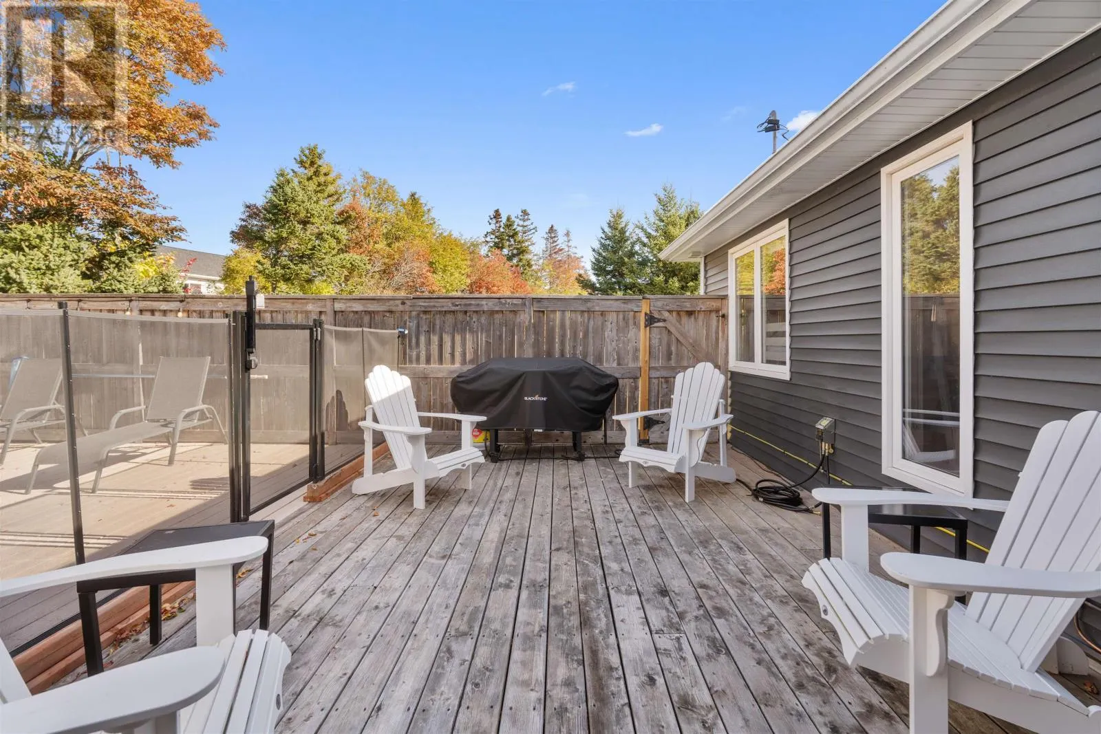 15 Parricus Mead Drive