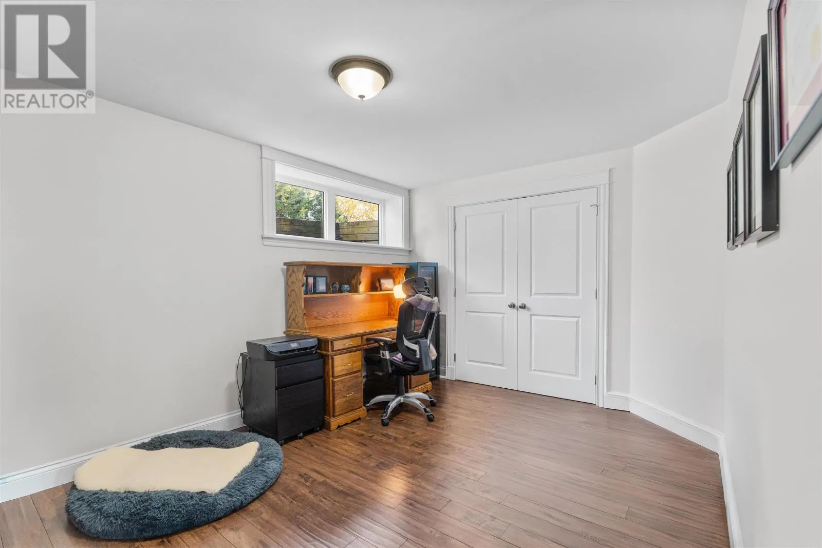 15 Parricus Mead Drive