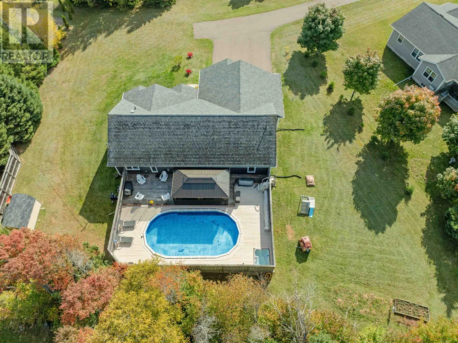 15 Parricus Mead Drive