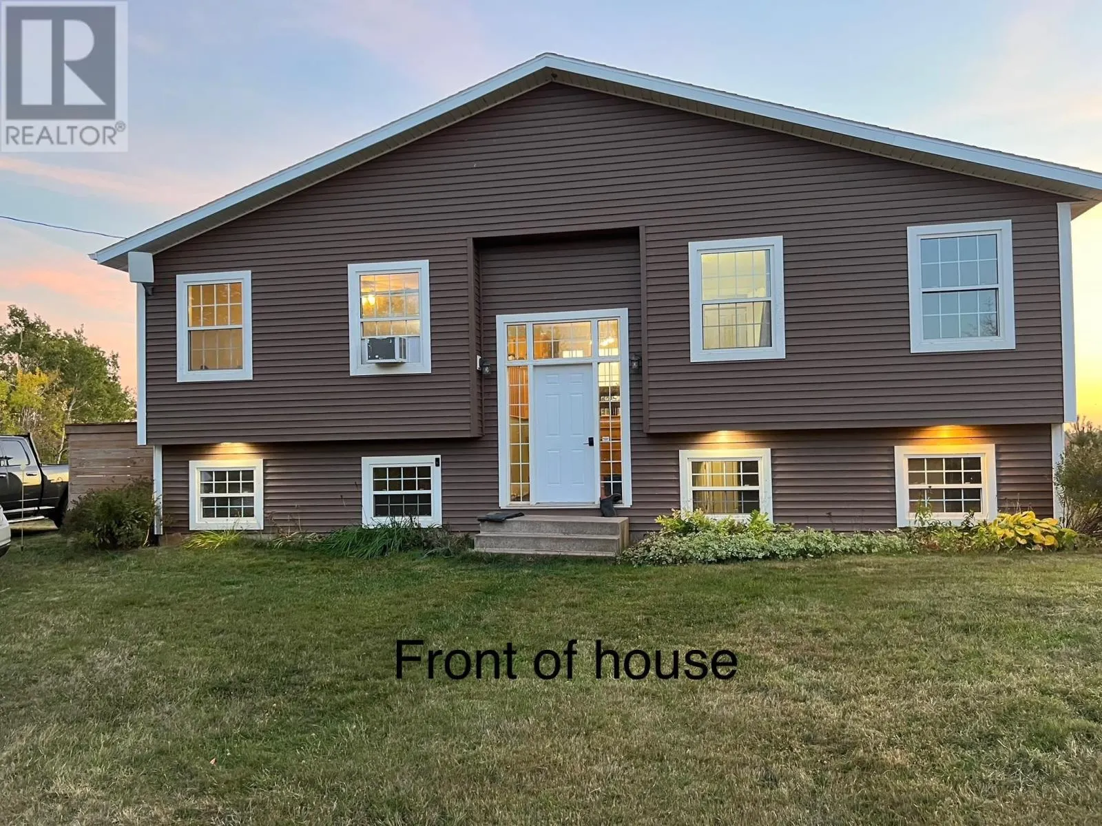 205 Dundee Loop
