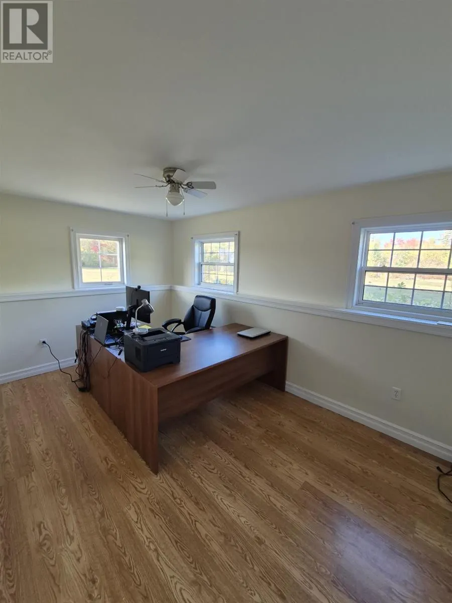 205 Dundee Loop