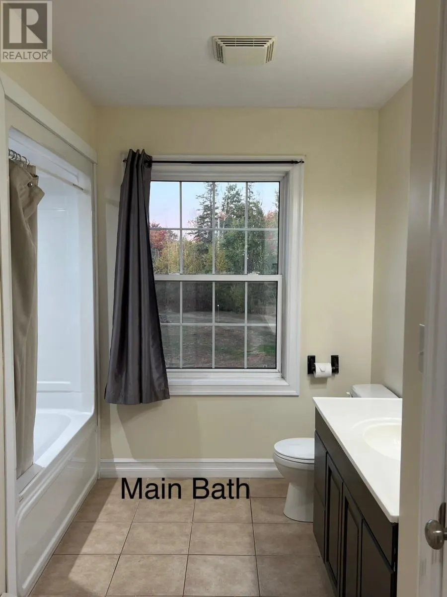 205 Dundee Loop