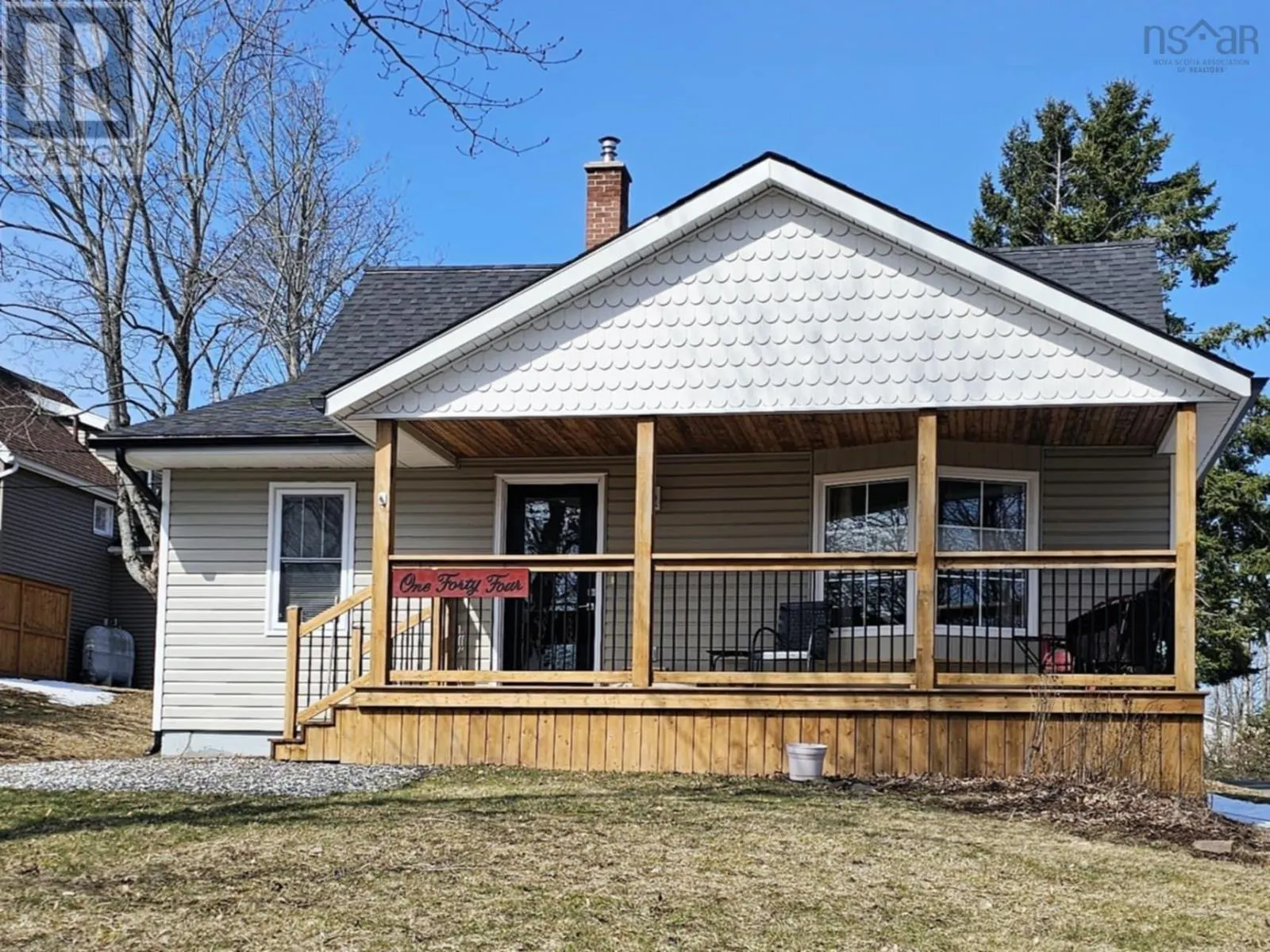 144 Pleasant Street