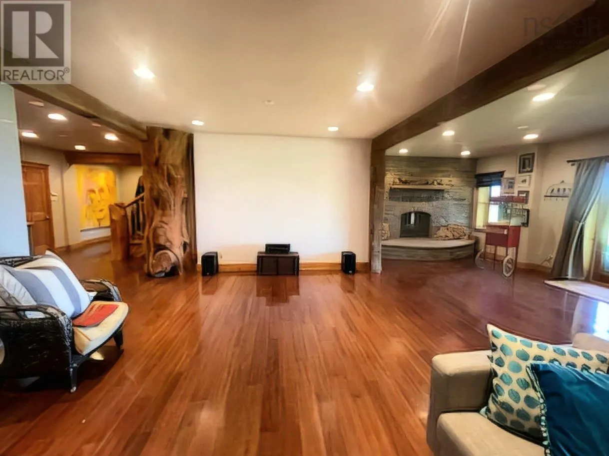 65 Meadow Breeze Lane
