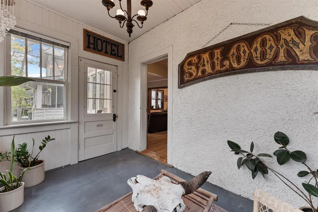 305 Balfour Avenue