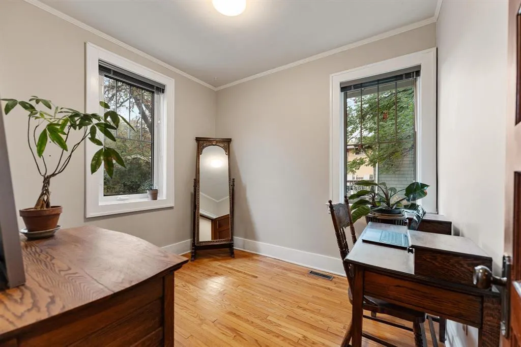 305 Balfour Avenue