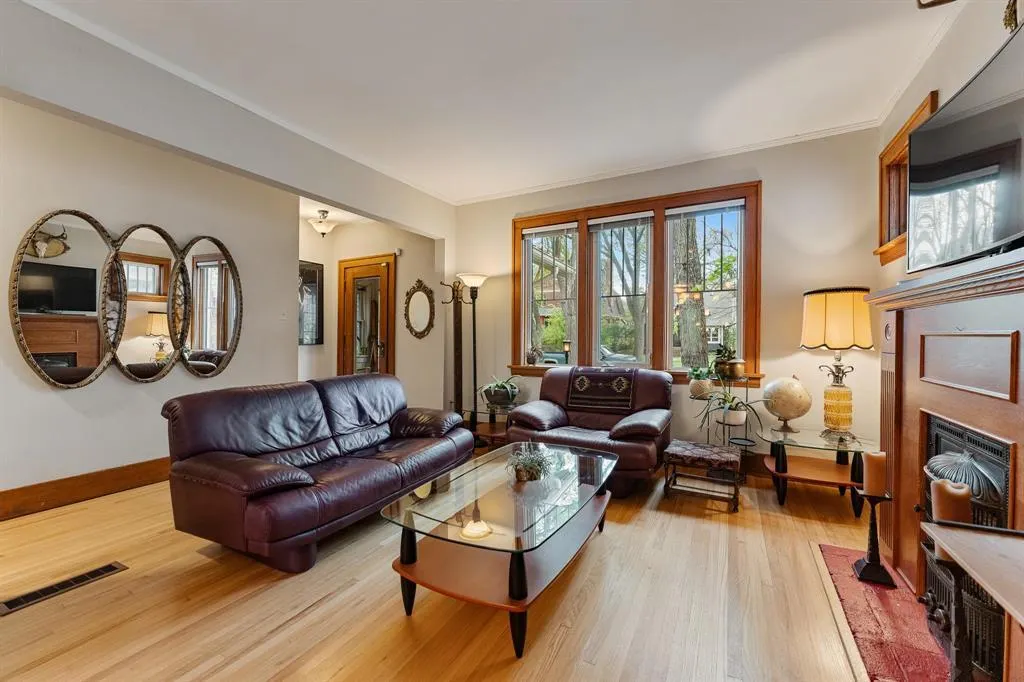 305 Balfour Avenue