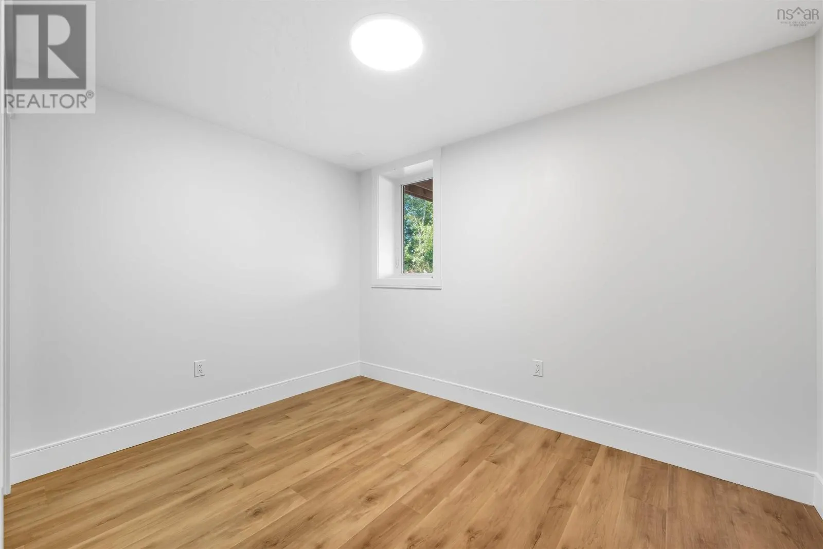 17 Pearlgarden Close