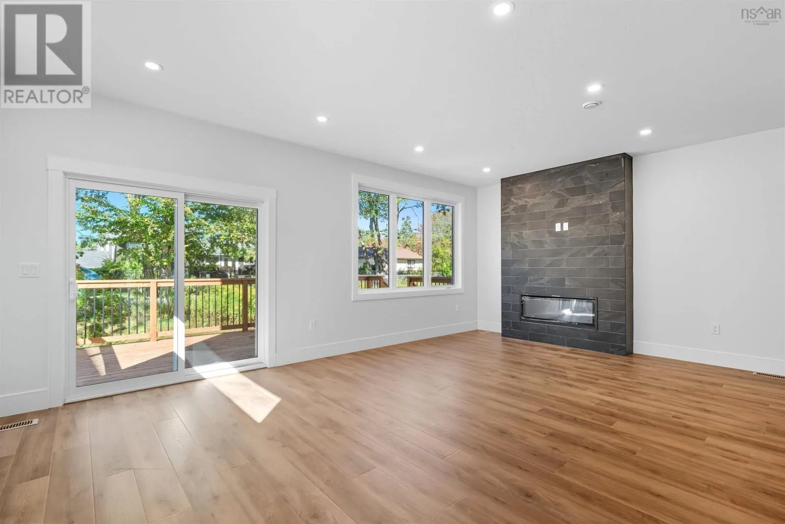17 Pearlgarden Close