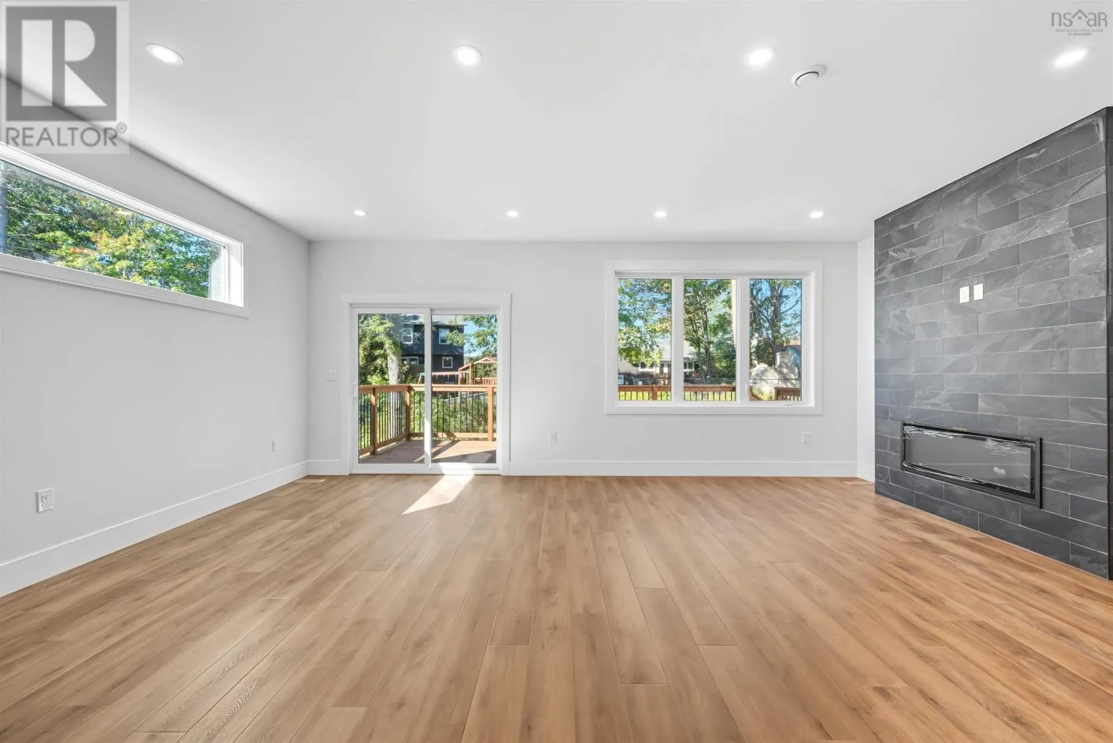 17 Pearlgarden Close