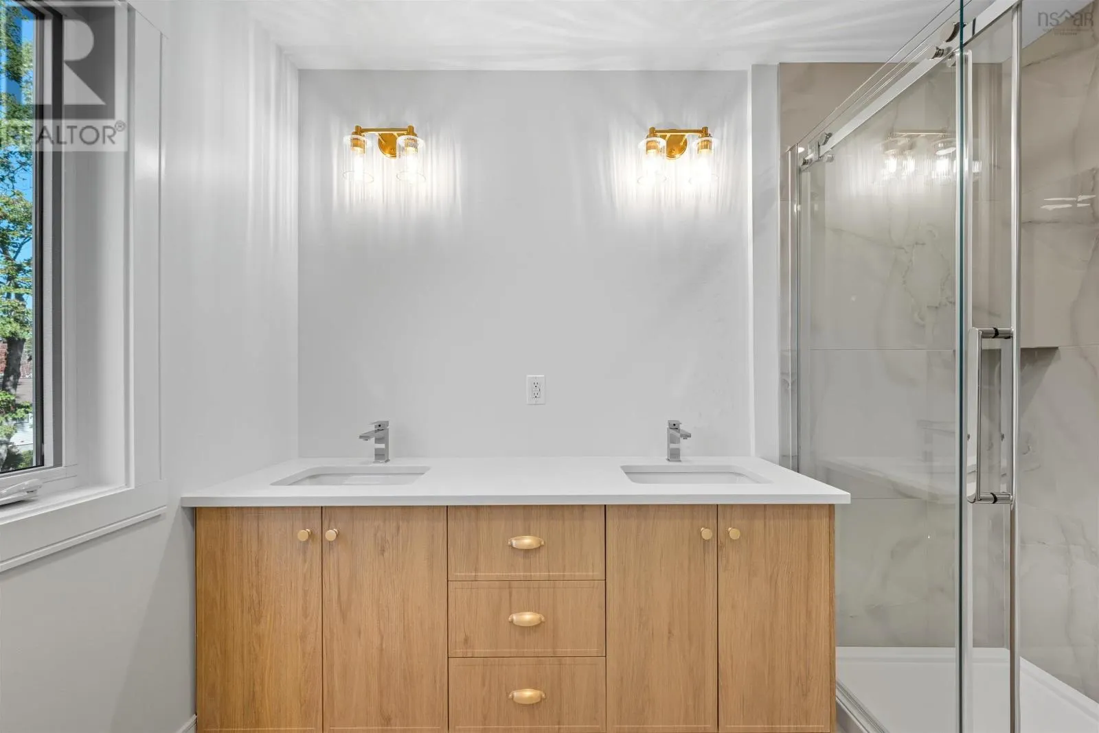 17 Pearlgarden Close