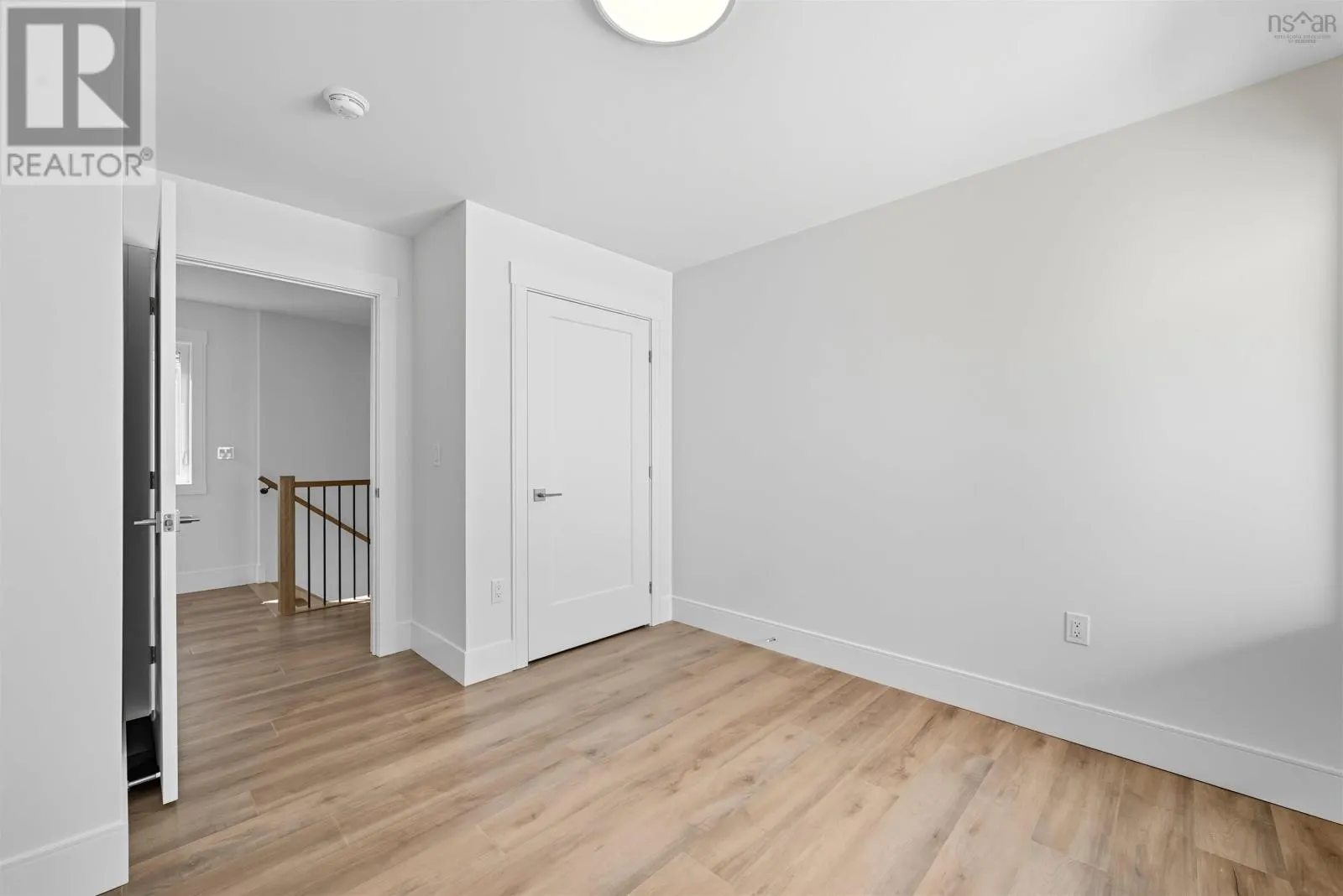 17 Pearlgarden Close