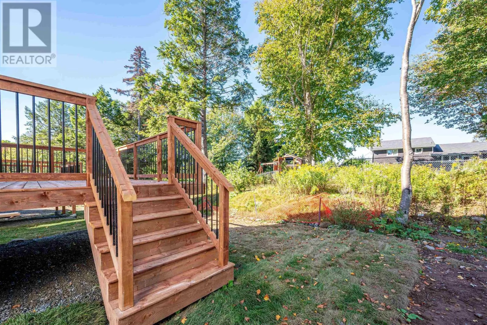 17 Pearlgarden Close