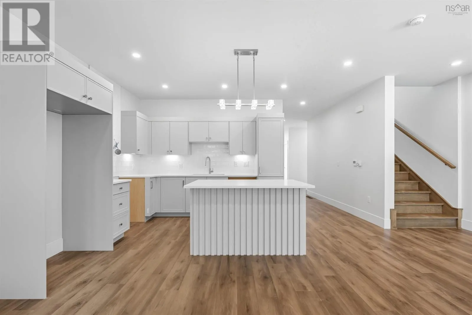 17 Pearlgarden Close