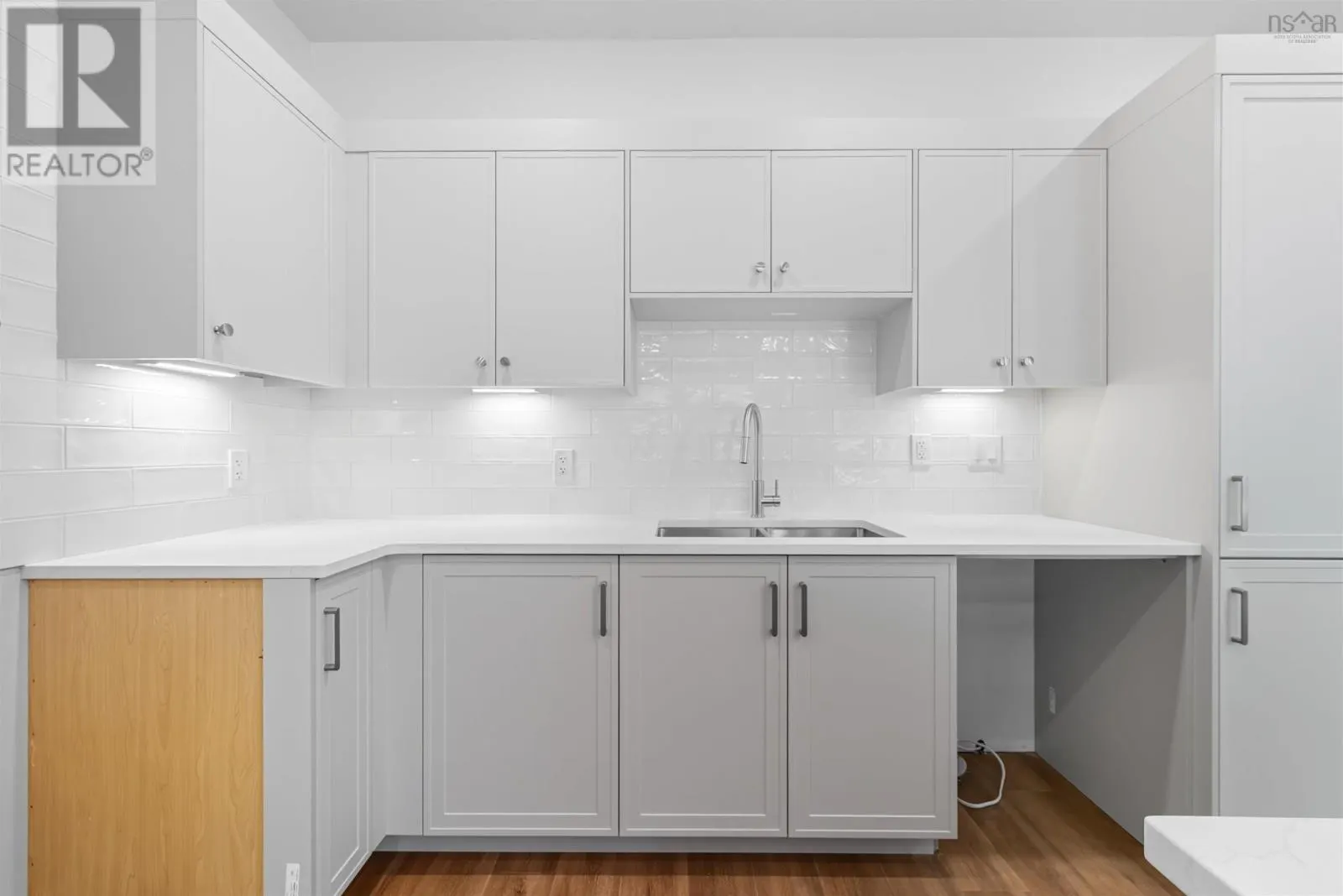 17 Pearlgarden Close