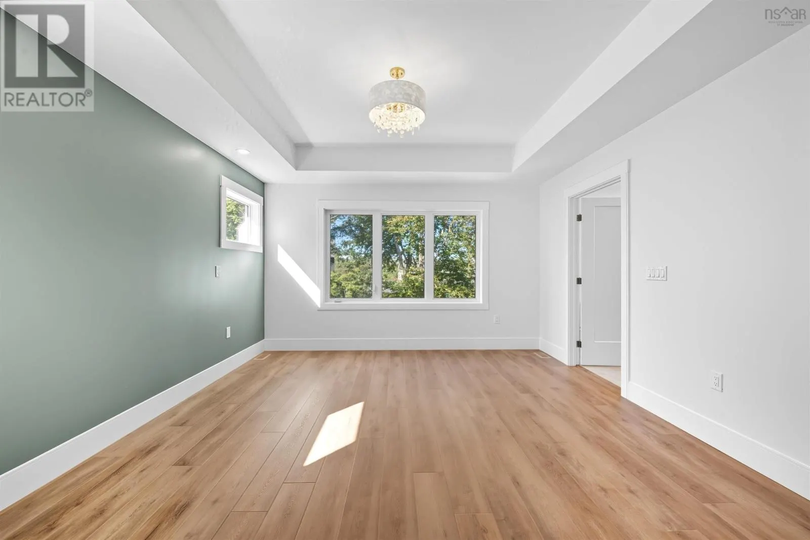 17 Pearlgarden Close