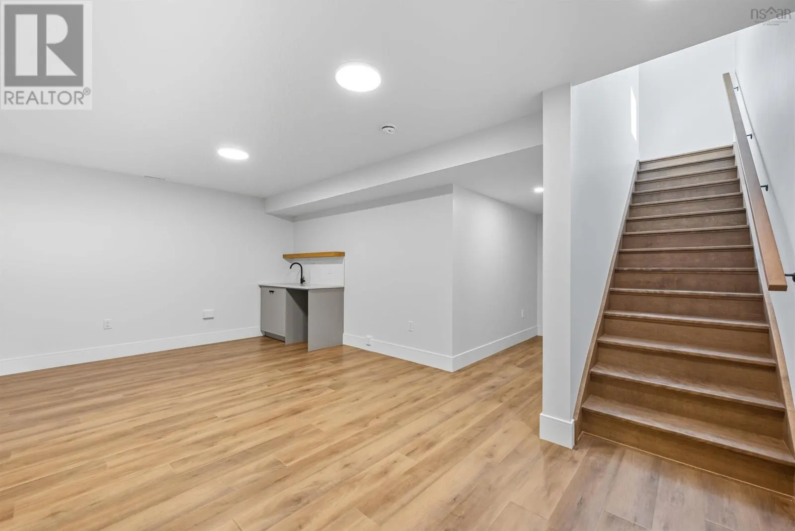 17 Pearlgarden Close