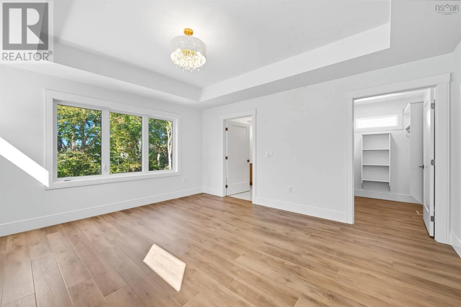 17 Pearlgarden Close