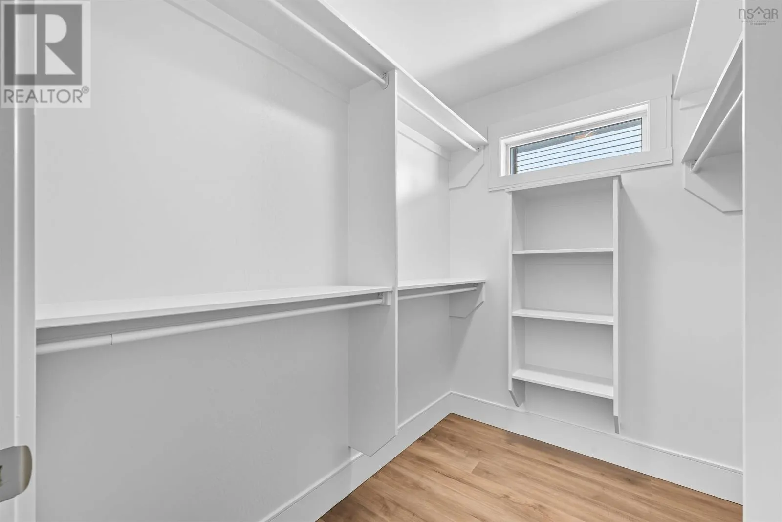 17 Pearlgarden Close