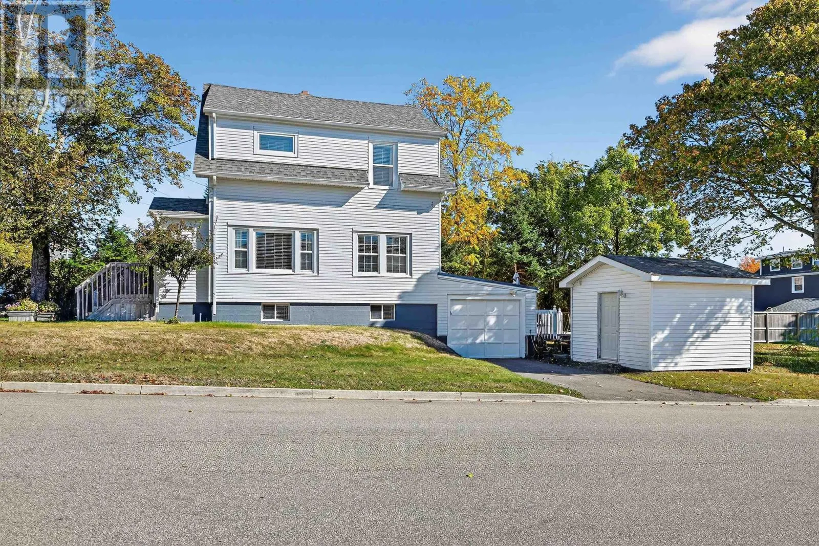 164 ROYAL Avenue