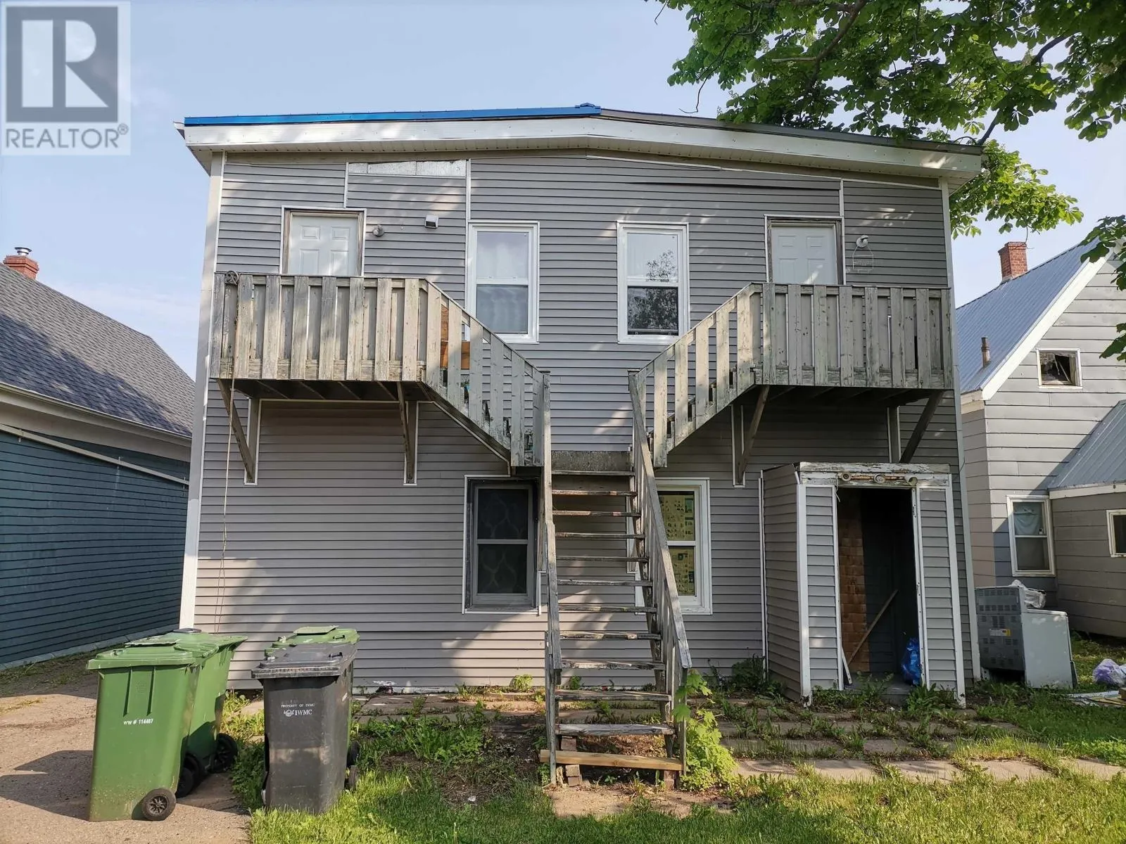 72 DOUGLAS Street