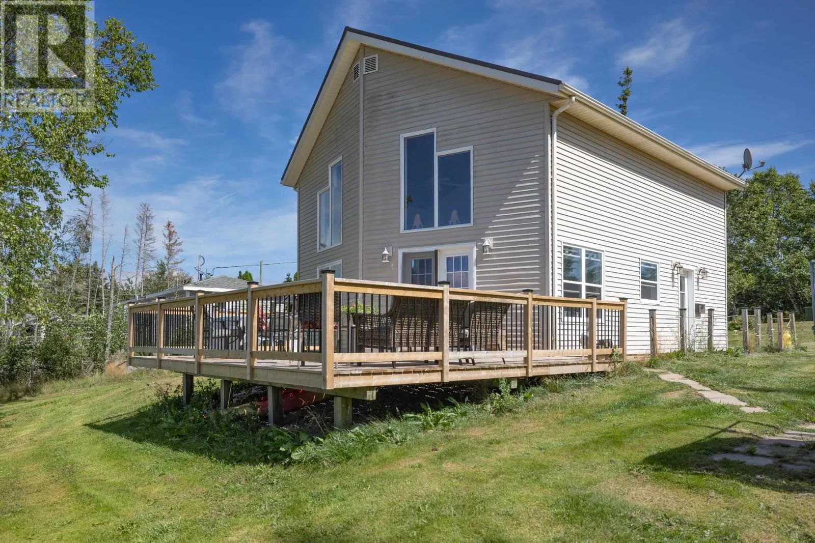 39 Riverbank Drive