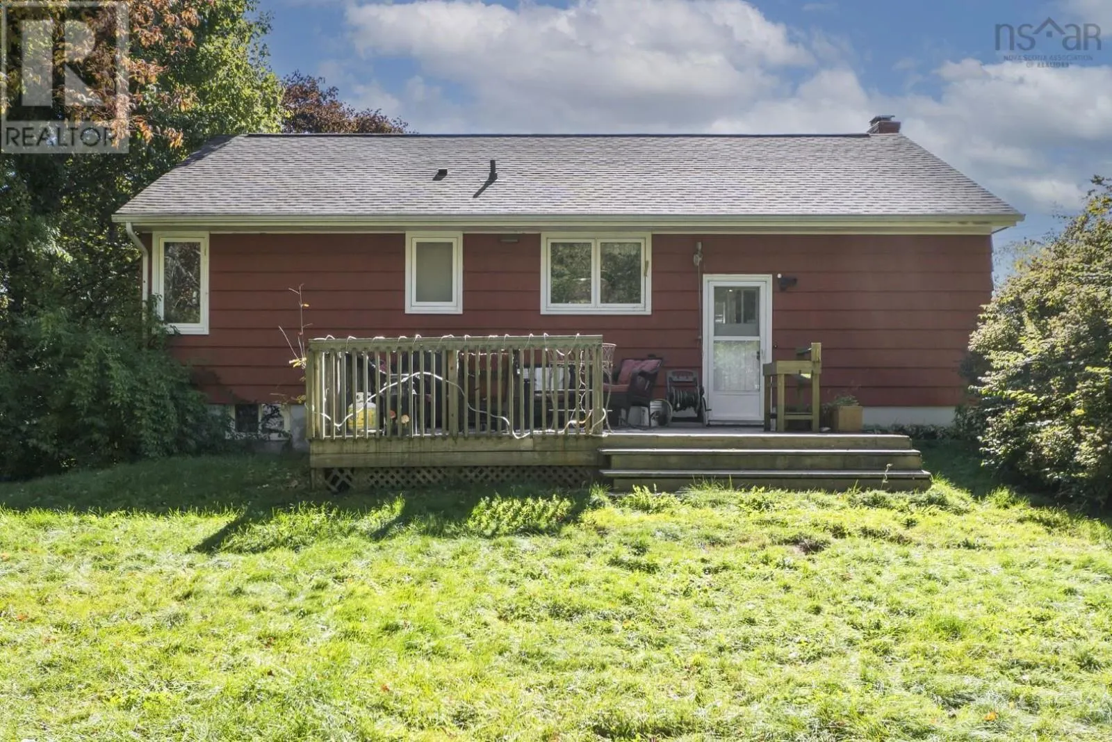 10 Ellenvale Avenue