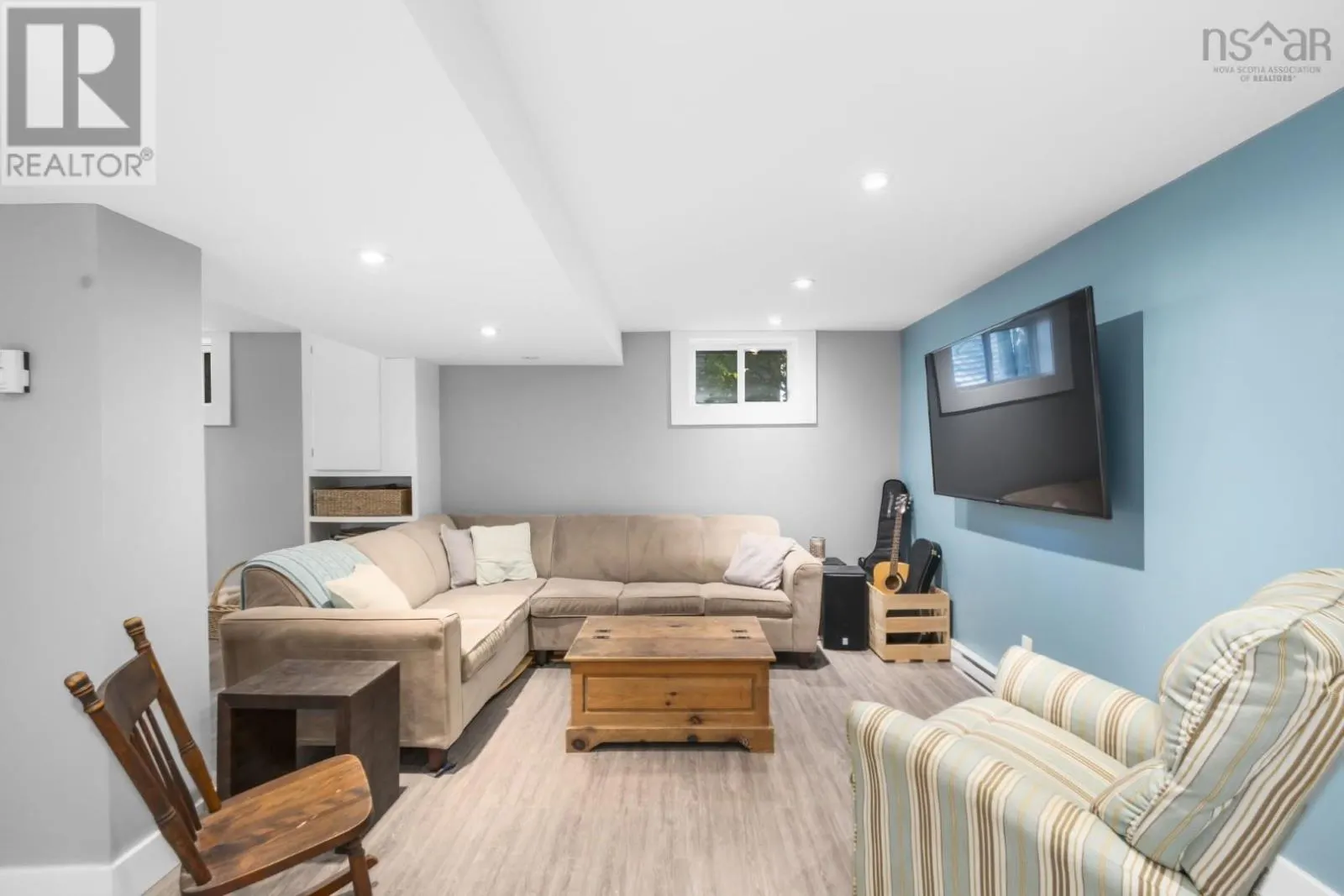 10 Ellenvale Avenue
