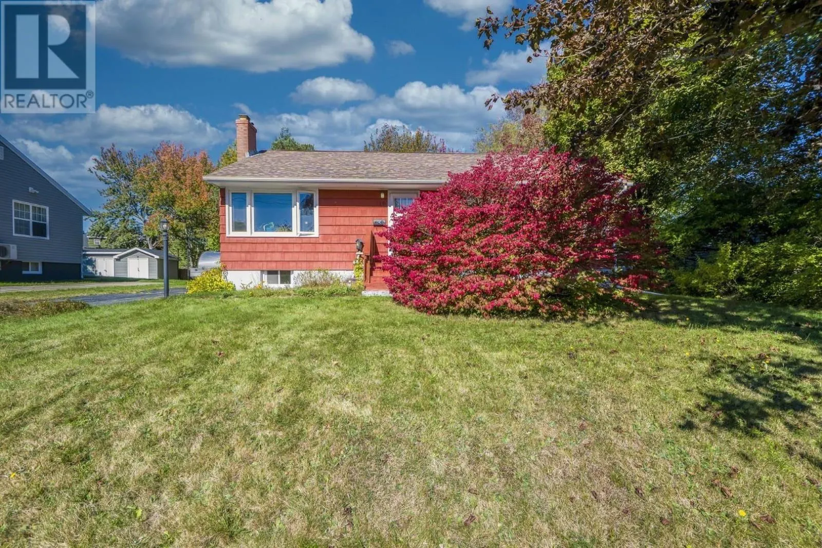 10 Ellenvale Avenue