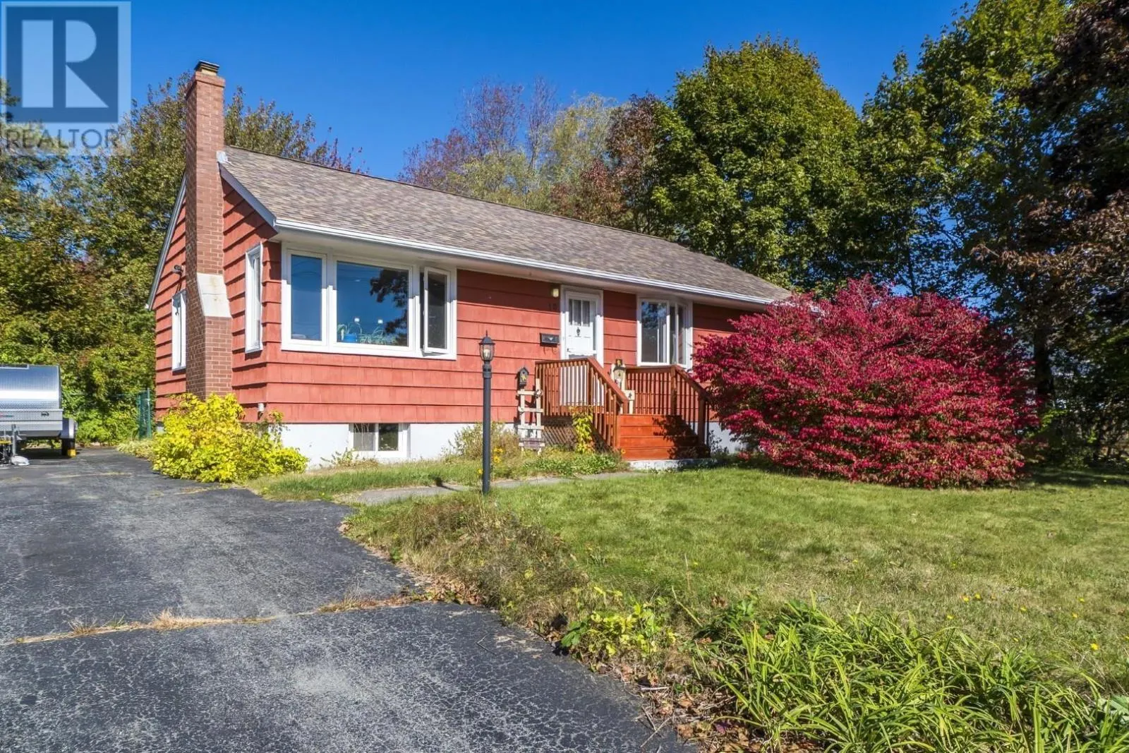 10 Ellenvale Avenue