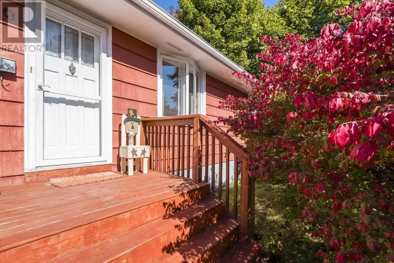 10 Ellenvale Avenue