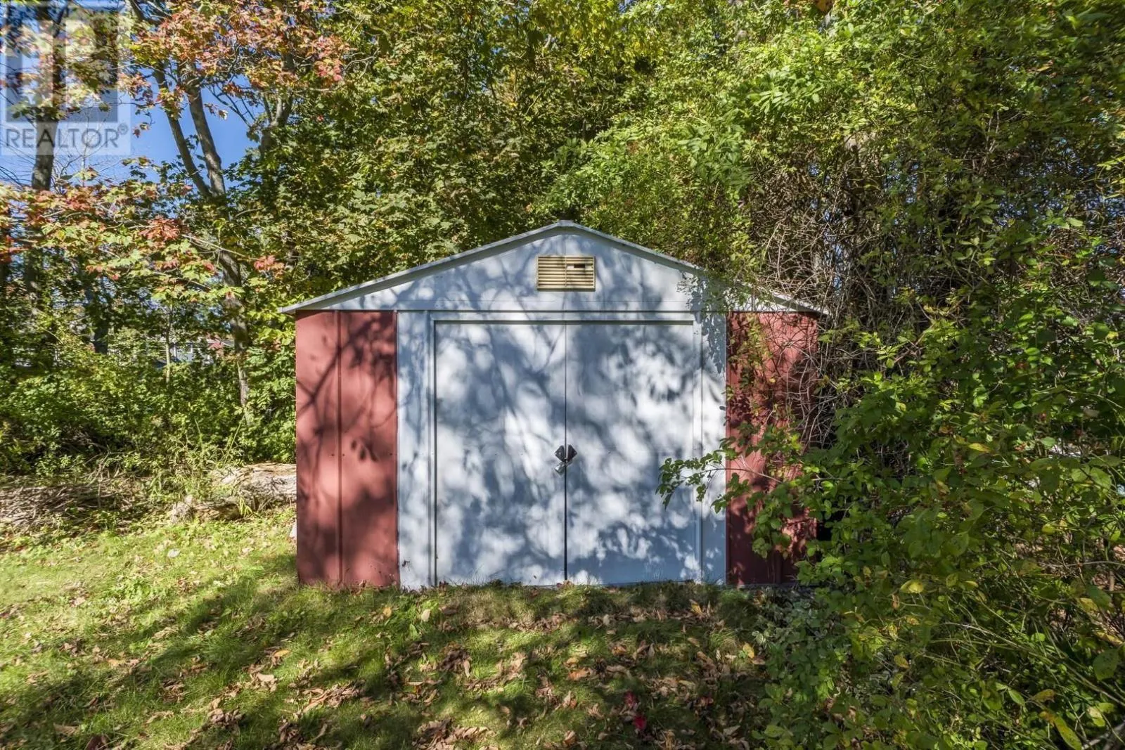 10 Ellenvale Avenue