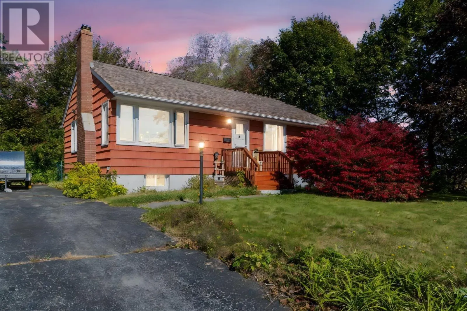 10 Ellenvale Avenue