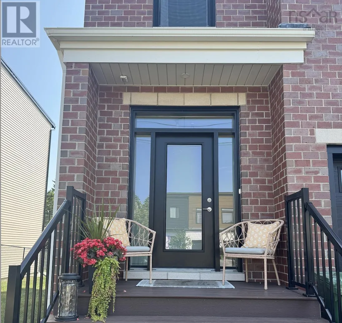 18 Trekker Drive
