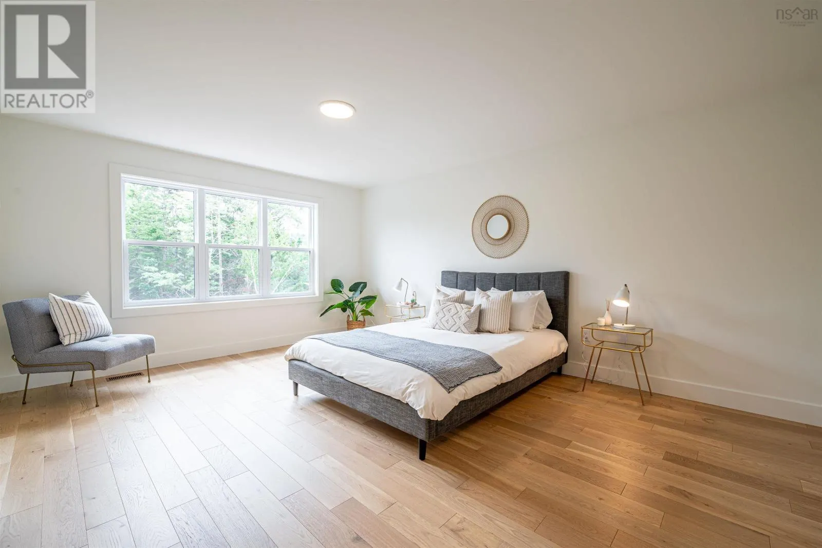 18 Trekker Drive