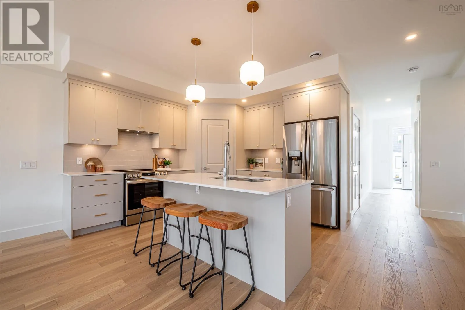 18 Trekker Drive